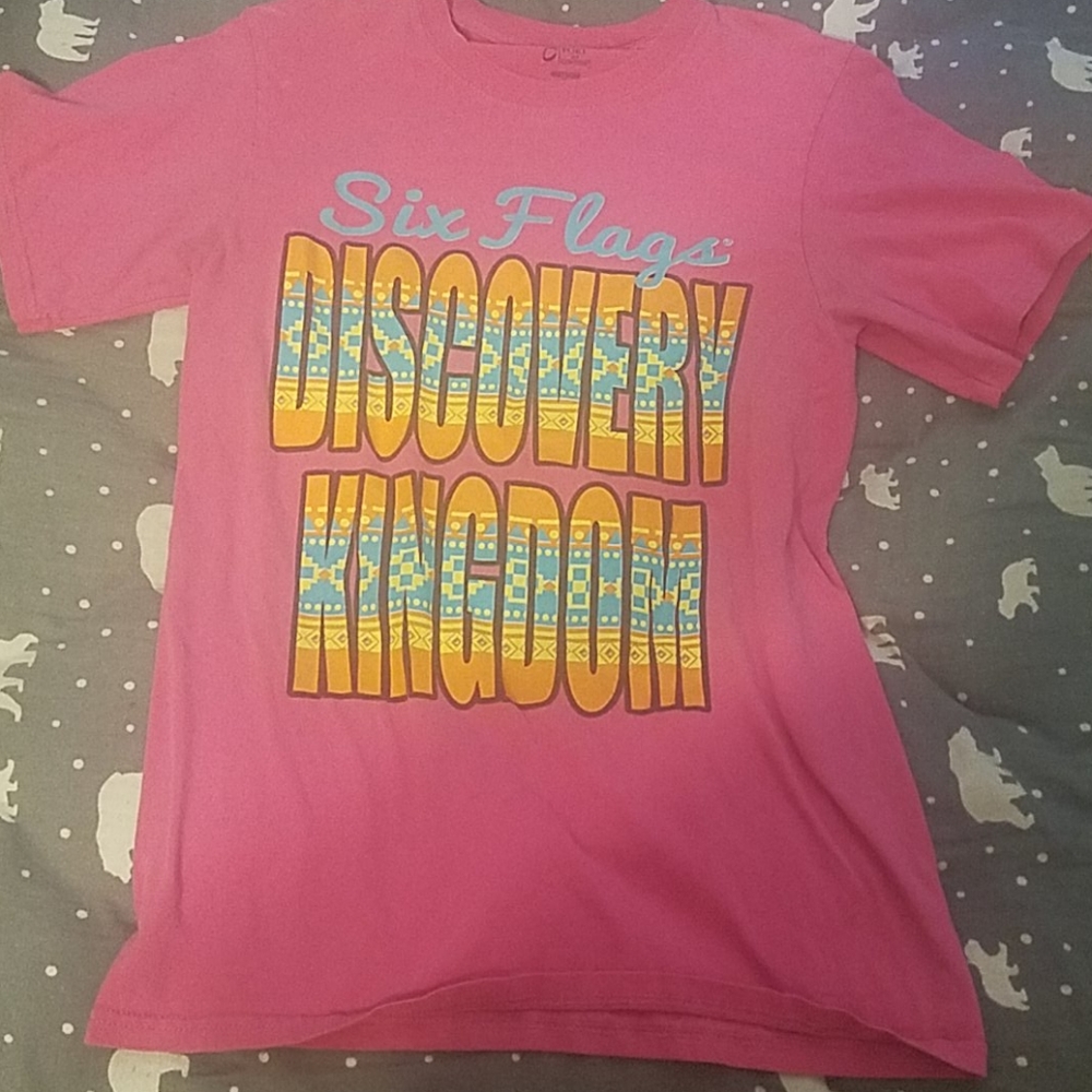 Six Flags T-shirt